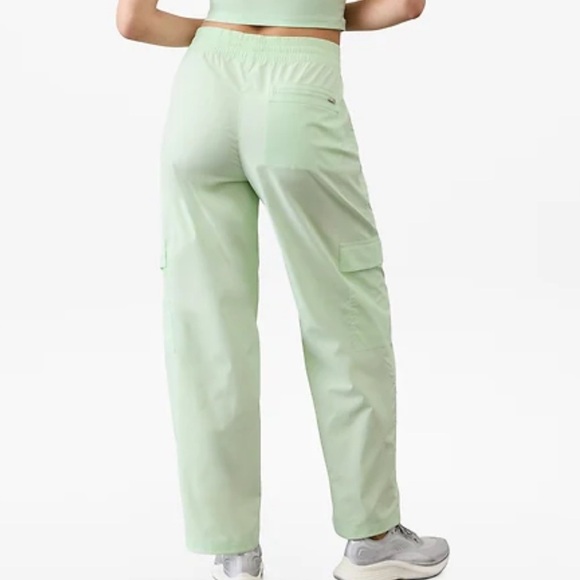 ATHLETA Cascade High Rise Poplin Cargo Pants Mint Tint S - Picture 3 of 11